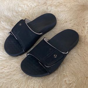 Vionic sandals velcro slides